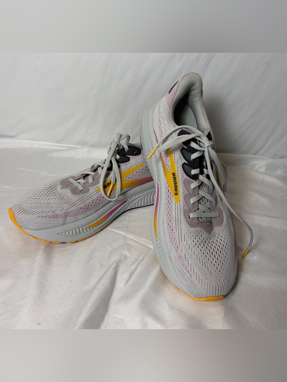 Brooks Women's Ghost 17 Running Shoes - Womens 11.5